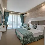 מלון Siena Palace פרימורסקו