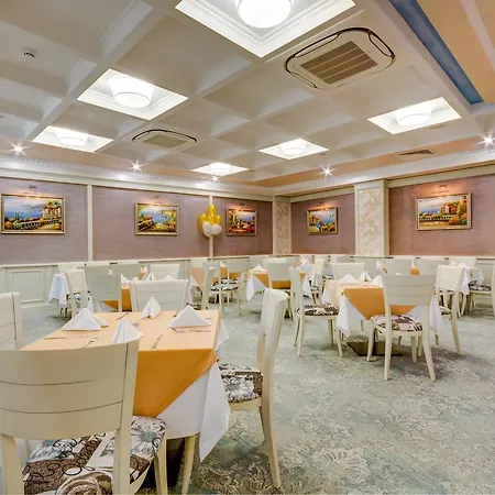 Siena Palace Хотел 4*